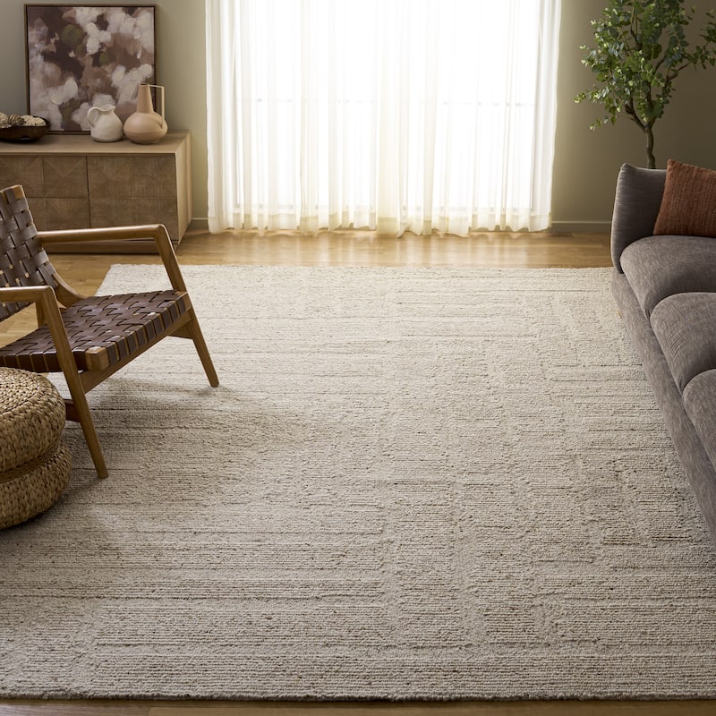 SAFAVIEH Handmade Harvest Gwennie Wool Rug - 8' x 10' - Beige