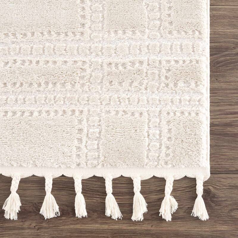 Hauteloom Azana Living Room, Bedroom Area Rug - Farmhouse - High Pile - Bone,Black - 5'3" x 7'