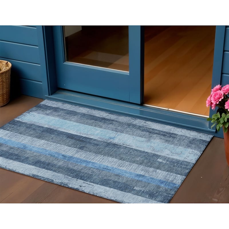 HomeRoots Striped Transitional Rectangle Outdoor Rug - 3' x 5'