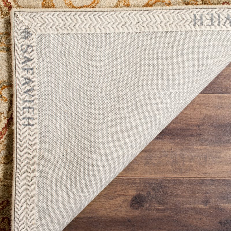 SAFAVIEH Handmade Antiquity Marella Traditional Oriental Wool Rug