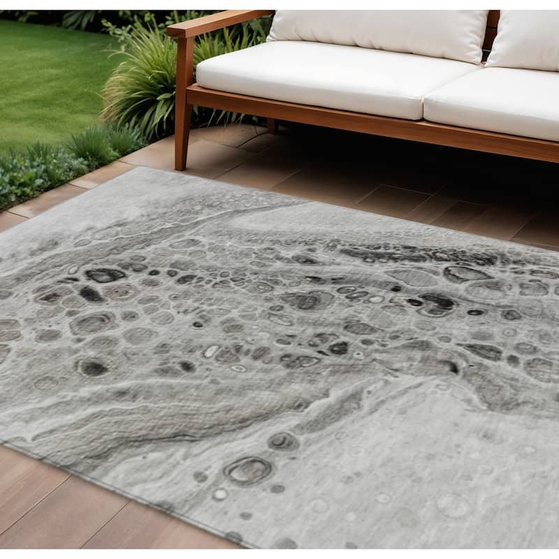 HomeRoots Abstract Transitional Rectangle Outdoor Rug - 9' X 12'