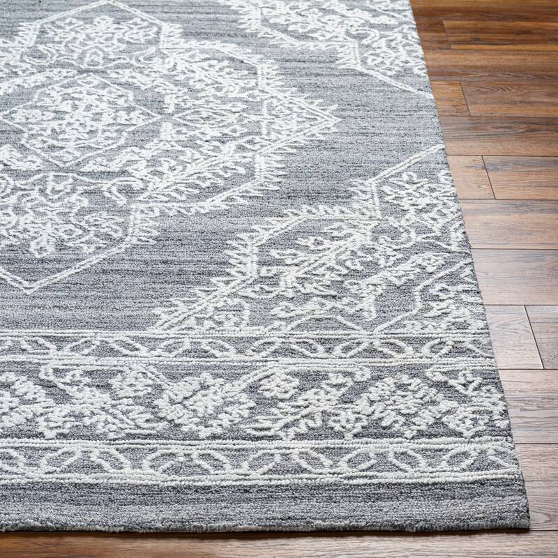 Justinne Traditional Area Rug
