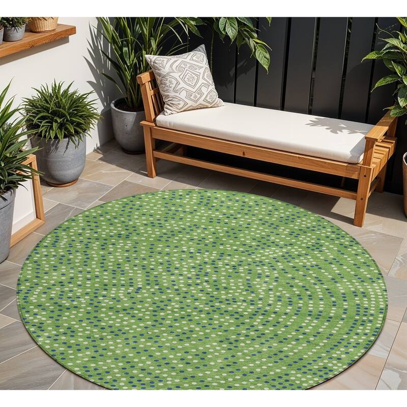 HomeRoots Polka Dot Transitional Rectangle Outdoor Rug - 8' Round