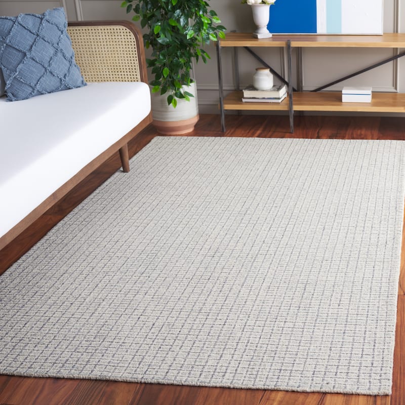 SAFAVIEH Handmade Ebony Midori Modern & Contemporary Wool Rug - 5' x 8' - Light Blue/Ivory