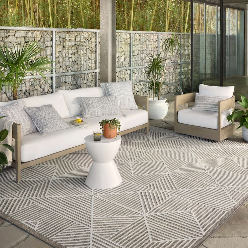 Alexander Home Renee Geometric Modern Indoor / Outdoor Rug - 7'-10" x 10'-10" - Natural / Ivory