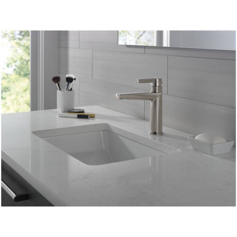 Delta Galeon 1.2 GPM Single Hole Bathroom Faucet Less Drain Assembly