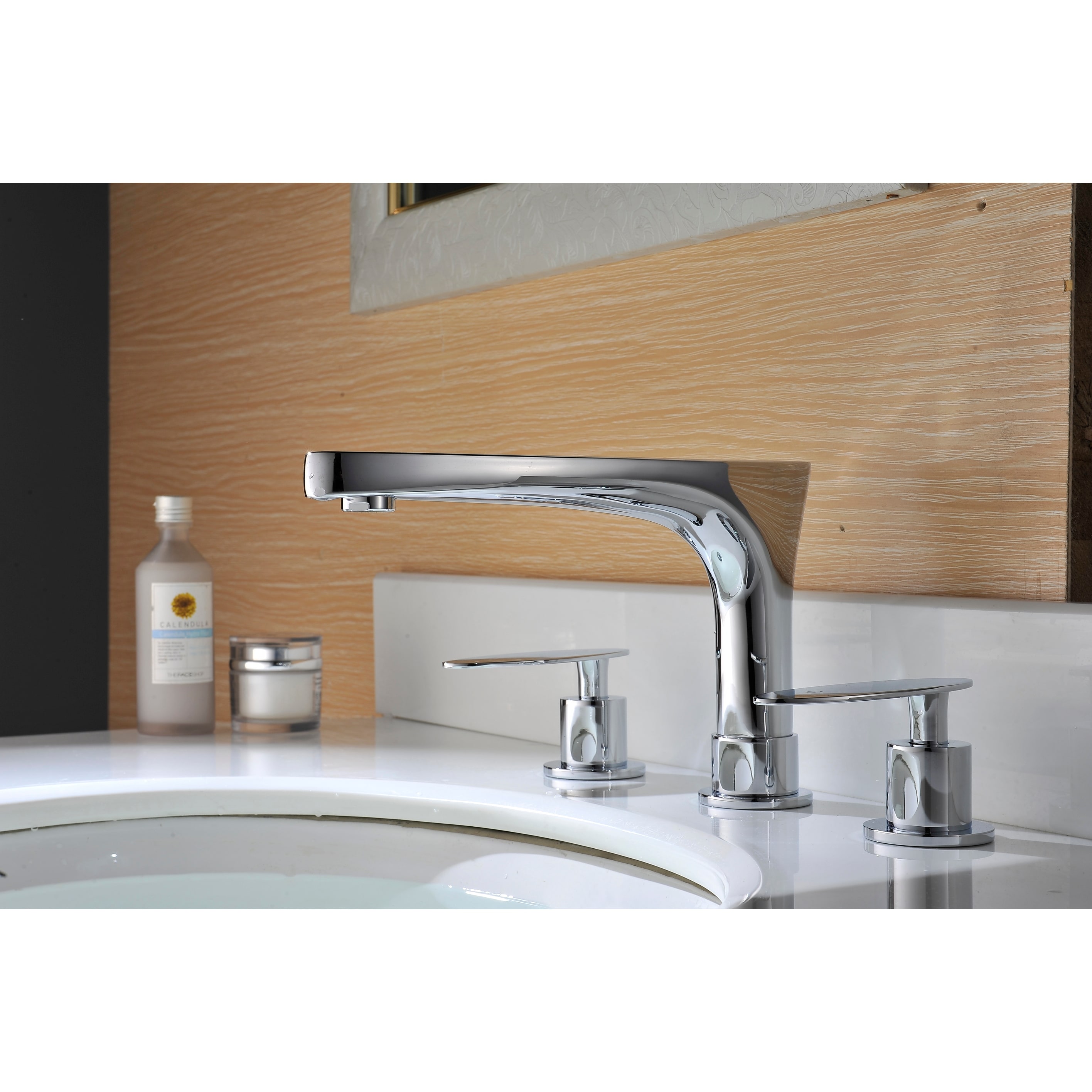 https://ak1.ostkcdn.com/images/products/is/images/direct/d65e6885ef0ac51eb97c0b05e92c2a6f77274716/15.25-in.-W-Round-Undermount-Sink-Set-In-White---Chrome-Hardware-With-3H8-in.-CUPC-Faucet.jpg