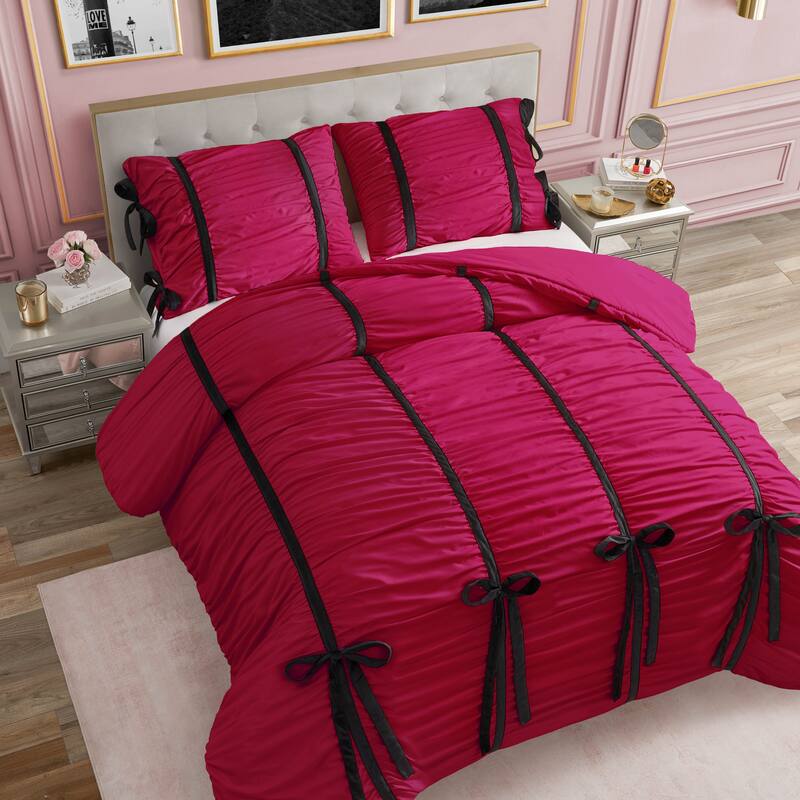 Juicy Couture Amelie Bows Ruched Comforter Sets