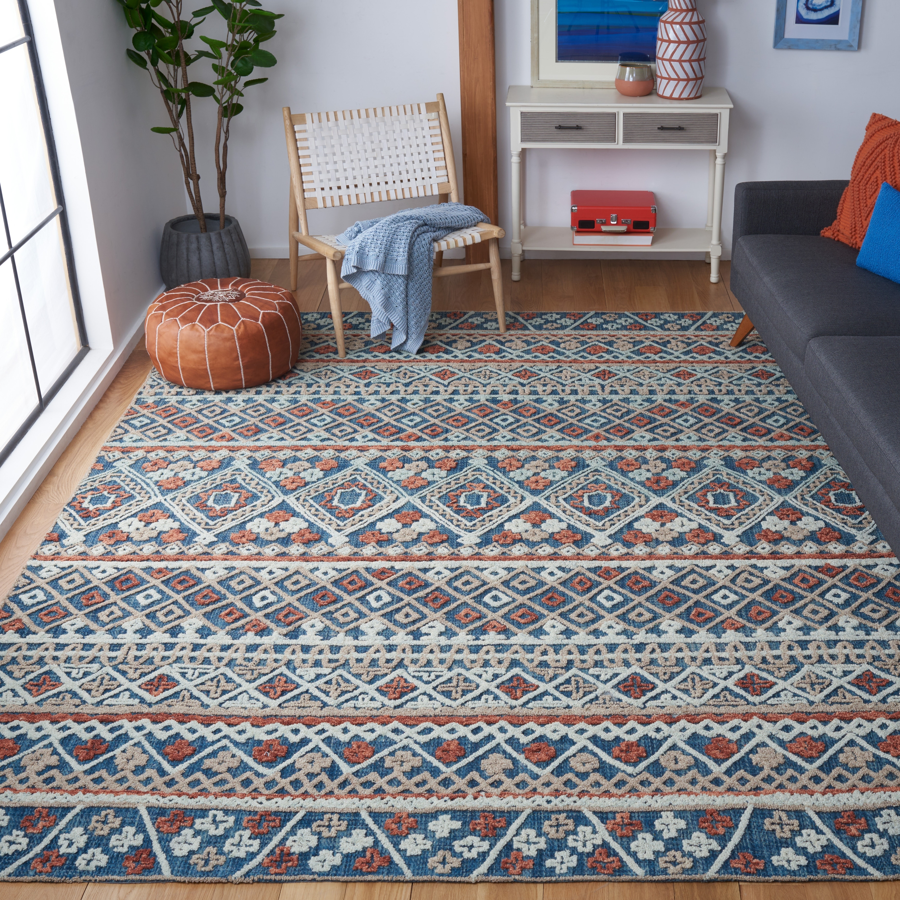 SAFAVIEH Handmade Aspen Crona Moroccan Boho Wool Rug