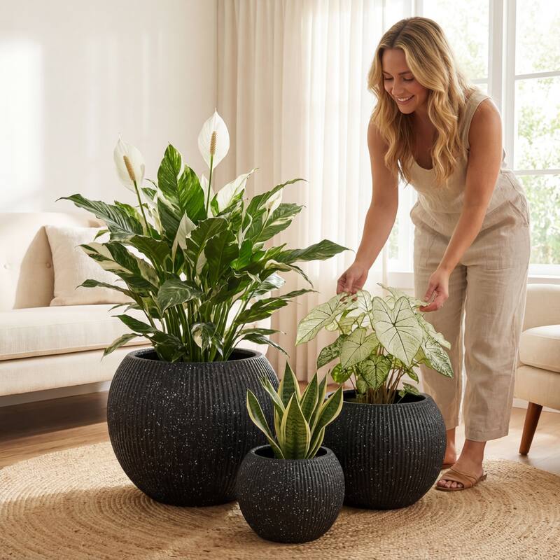 DTY Signature Mount Sherman 1-Piece Fiberstone Planter for Indoor/Outdoor