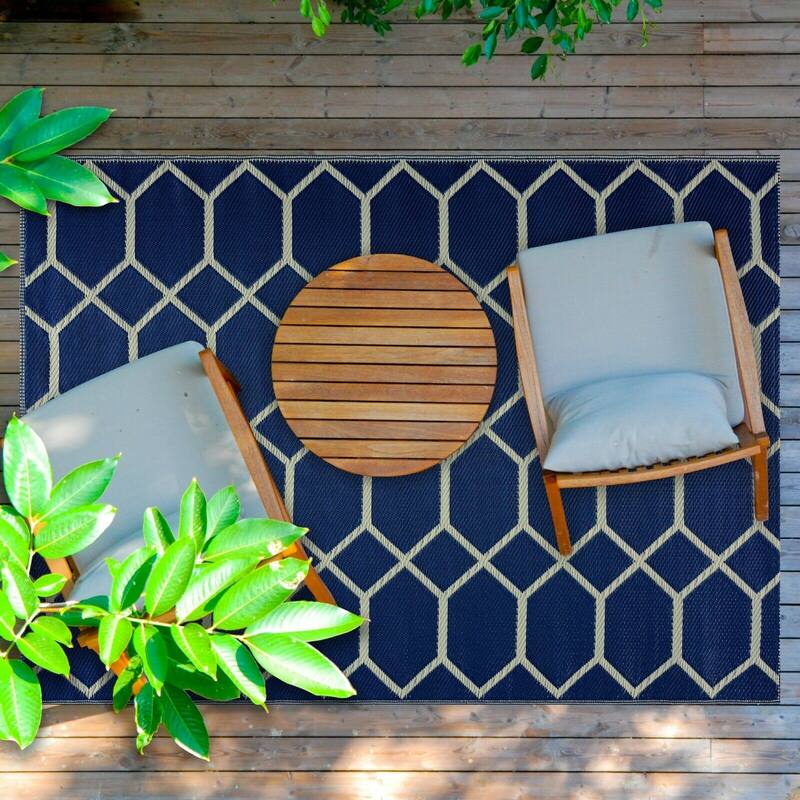Miami Design 100% Eco-friendly Lightweight Plastic Outdoor Mat/Rug