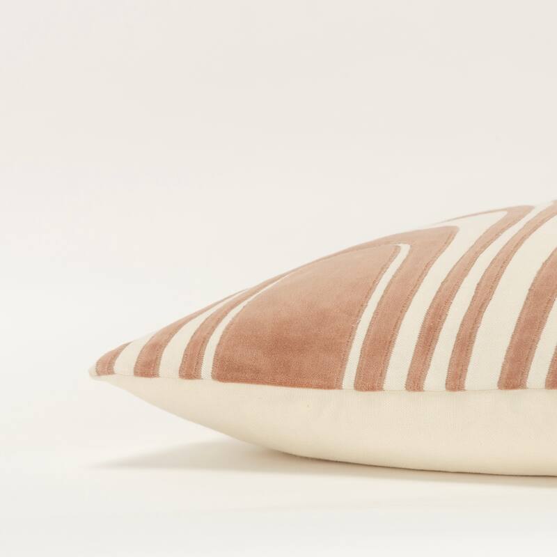 Rizzy Home Transitional Down Filled Pillow - 14"x26"