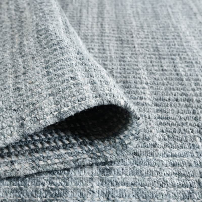 Lineage Metallic Gray Heathered Hand-Woven Area Rug 2' x 3'