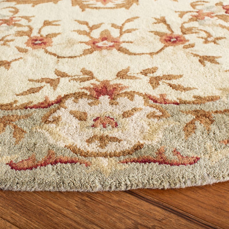 SAFAVIEH Handmade Classic Nediljka Traditional Oriental Wool Rug