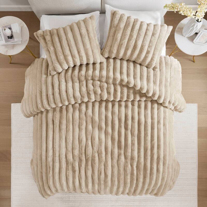 3PCS Full/Queen Fluffy Faux Fur Comforter Set with Ribbed Texture and Velvet Backing
