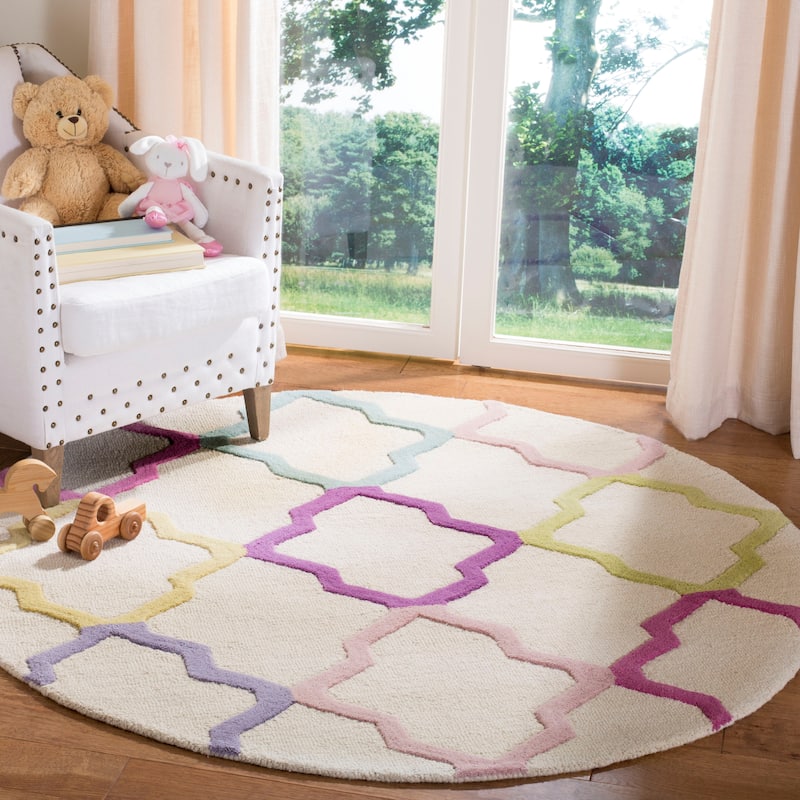 SAFAVIEH Handmade Kids Garrelda Wool Rug - 5' Round - Ivory/Multi - Round