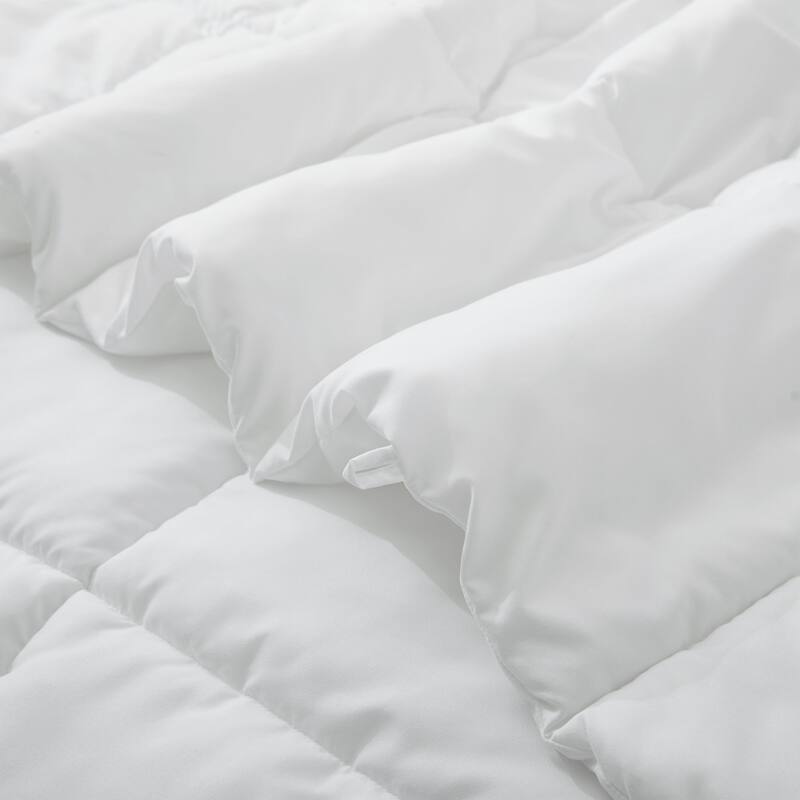 Lightweight Down Alternative Comforter Duvet Insert with Soft Microfiber Shell