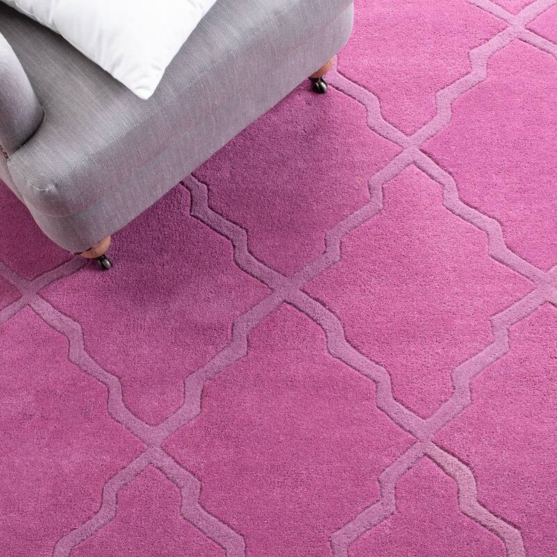 SAFAVIEH Handmade Chatham Nhuong Modern Moroccan Wool Rug