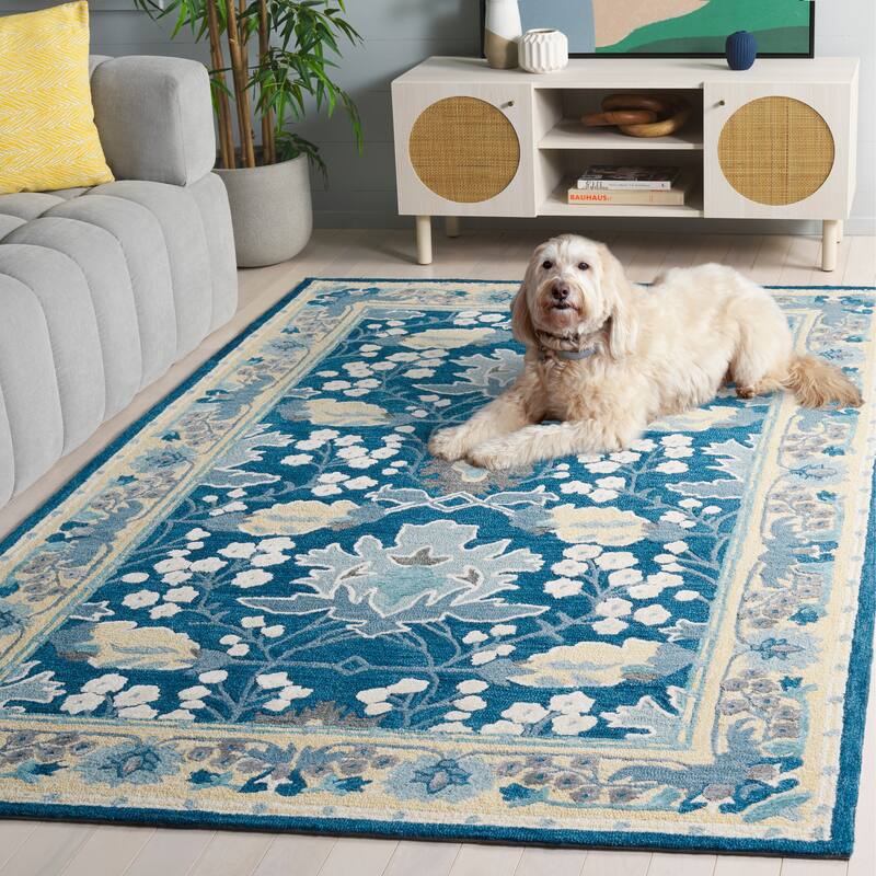 SAFAVIEH Handmade Earthly Treasure Boyana Traditional Wool Rug