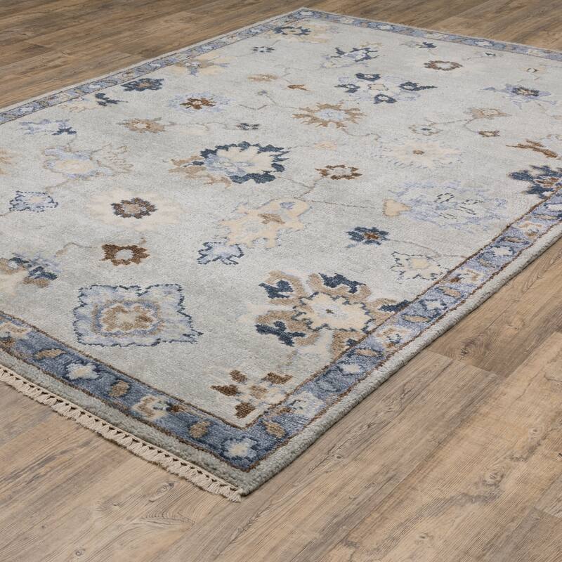 Maylin Traditional Oriental Light Blue/ Blue Area Rug