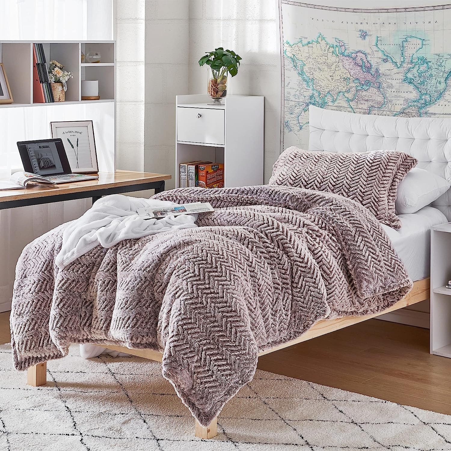 Cozy Peaks® - Coma Inducer® Oversized Comforter Set - Chevron Frosted Sierra