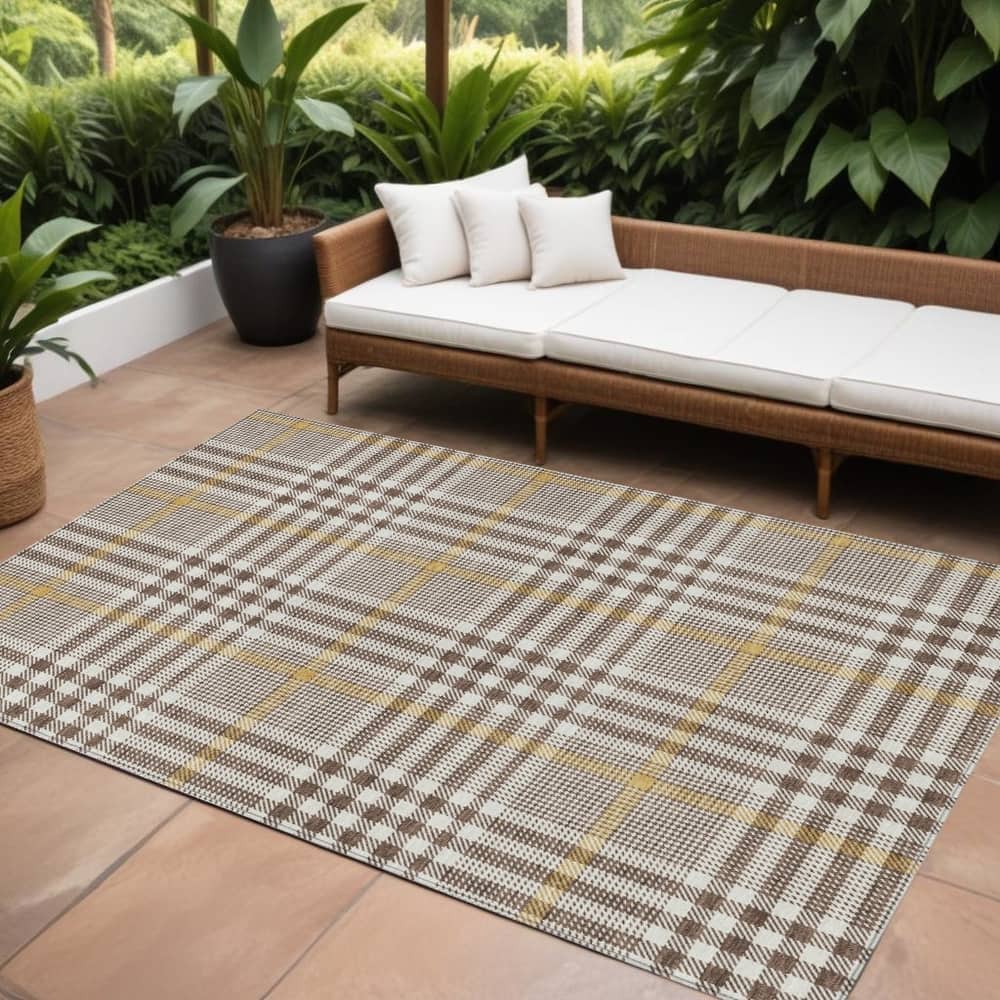 HomeRoots Plaid Transitional Rectangle Outdoor Rug