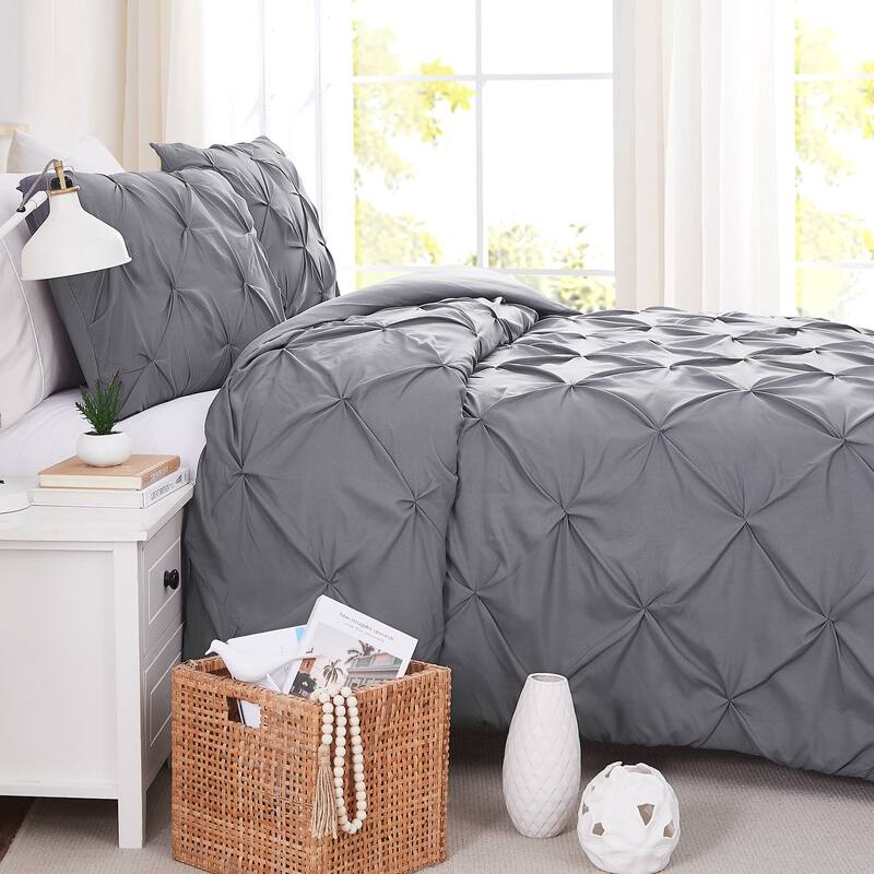 Pintuck 3 piece Duvet Cover Set