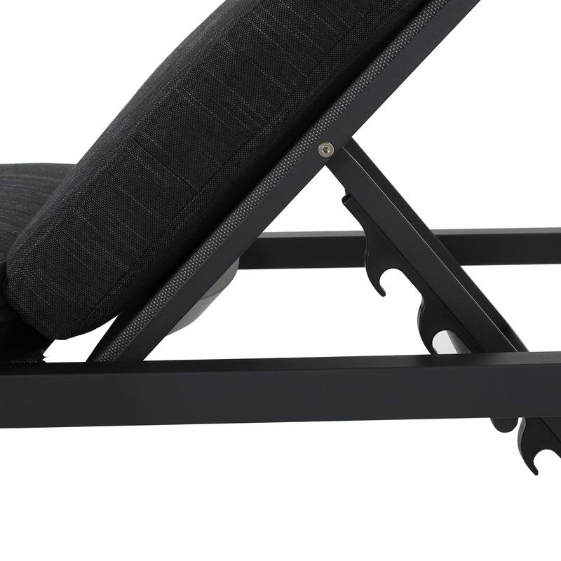 Navan Chaise Lounge