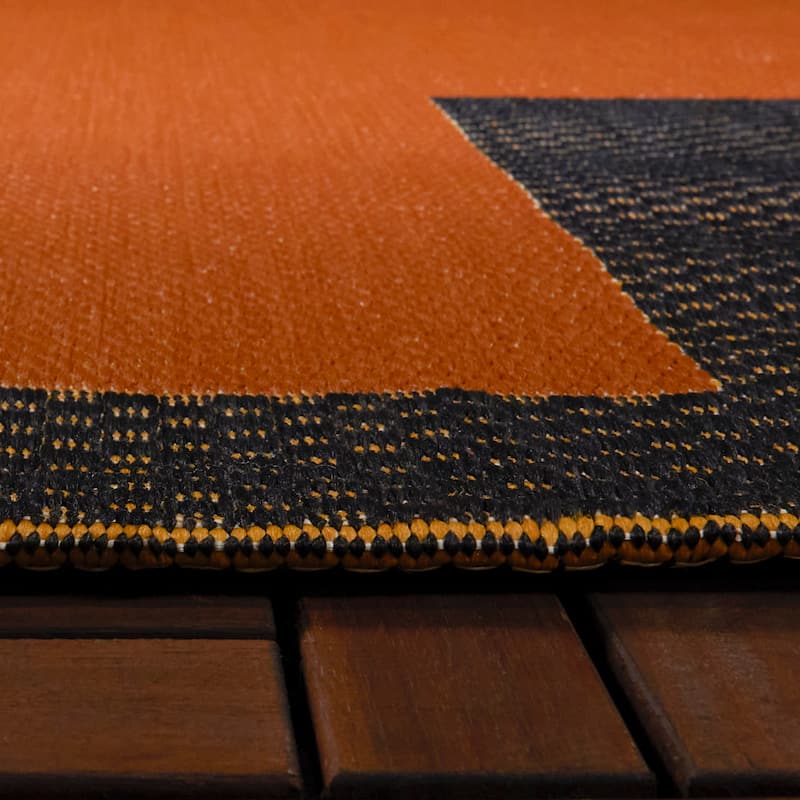 Read Modern Geometric Color Block Indoor/ Outdoor Area Rug