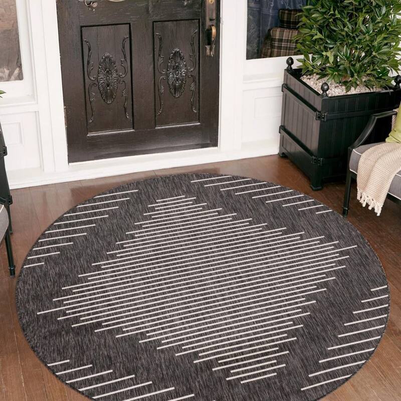 Outdoor Ucul Collection Area Rug - Charcoal Gray - 10'8" Round