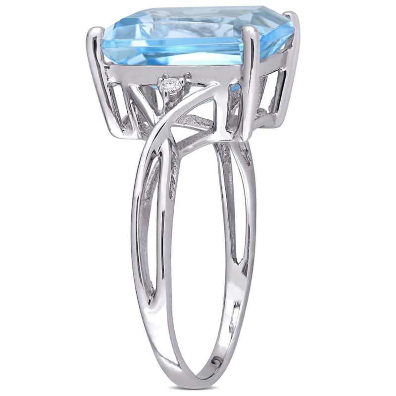 Miadora Sterling Silver 7 1/2ct TGW Octagon-cut Blue and White Topaz 3-stone Cocktail Ring