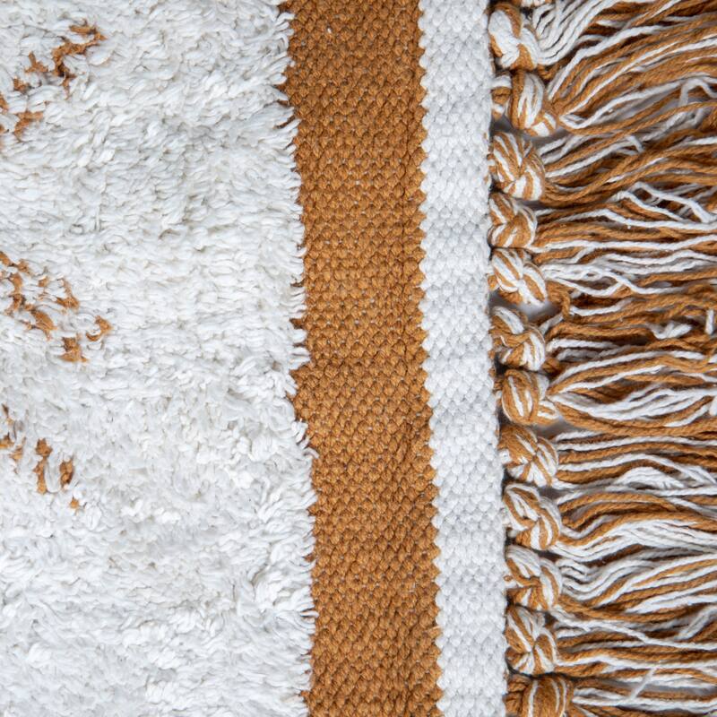 Natural and Mustard Cotton Tufted Rug with Fringe - 4' x 6'