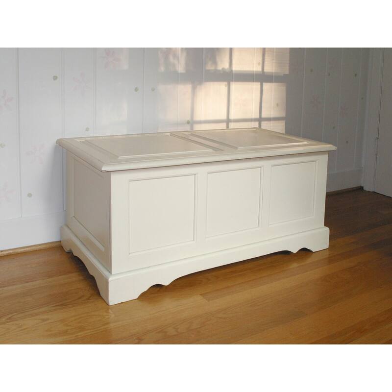 Devonshire Antique Ivory Blanket Chest