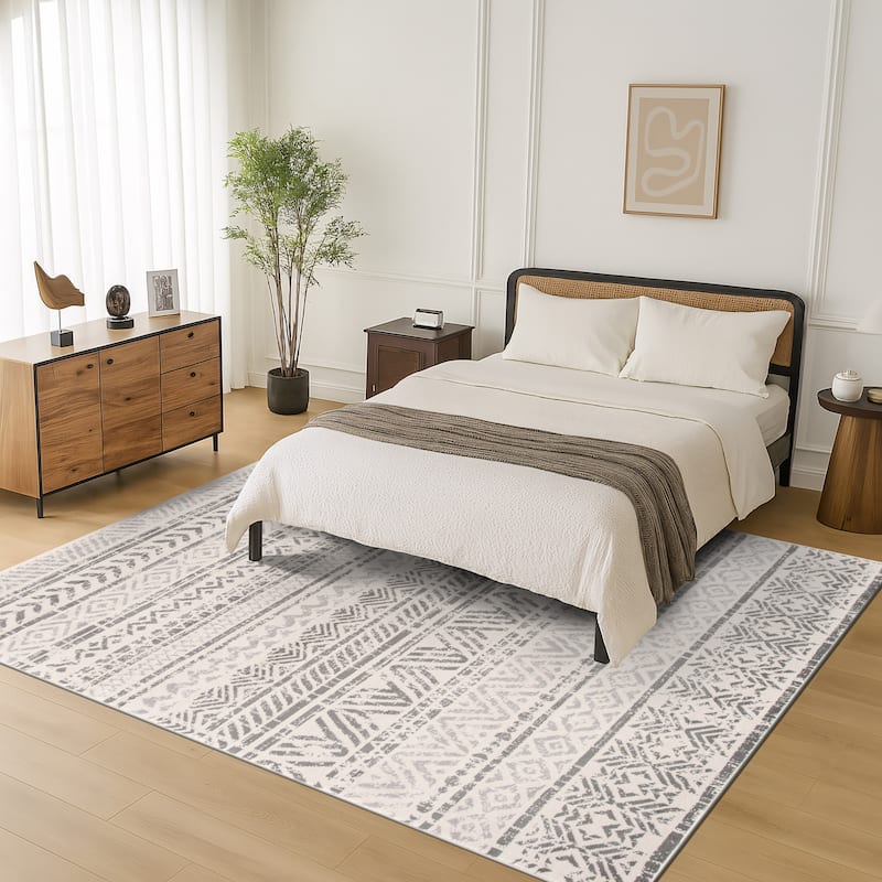 The Curated Nomad Midtown Geometric Distressed Bohemian Rug