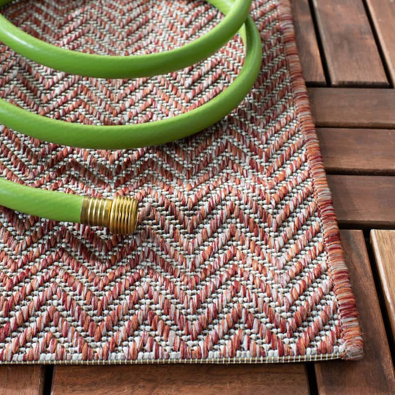 SAFAVIEH Courtyard Carolann Indoor/ Outdoor Waterproof Patio Backyard Rug