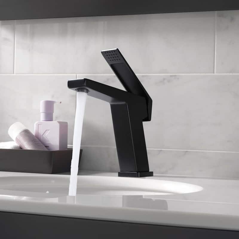 Single Handle Bathroom Sink Faucet 1-Hole Solid Brass in Black/Gold
