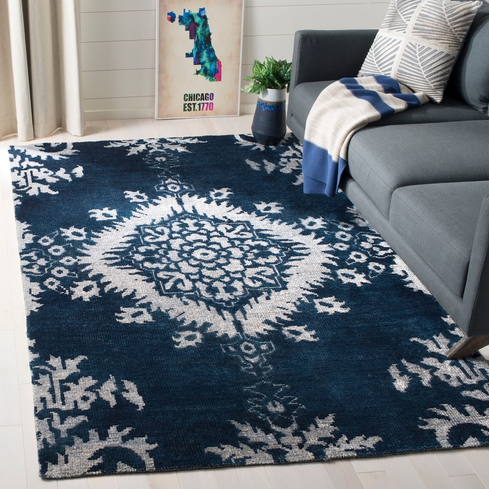 SAFAVIEH Hand-knotted Stone Wash Theddy Modern Wool Rug