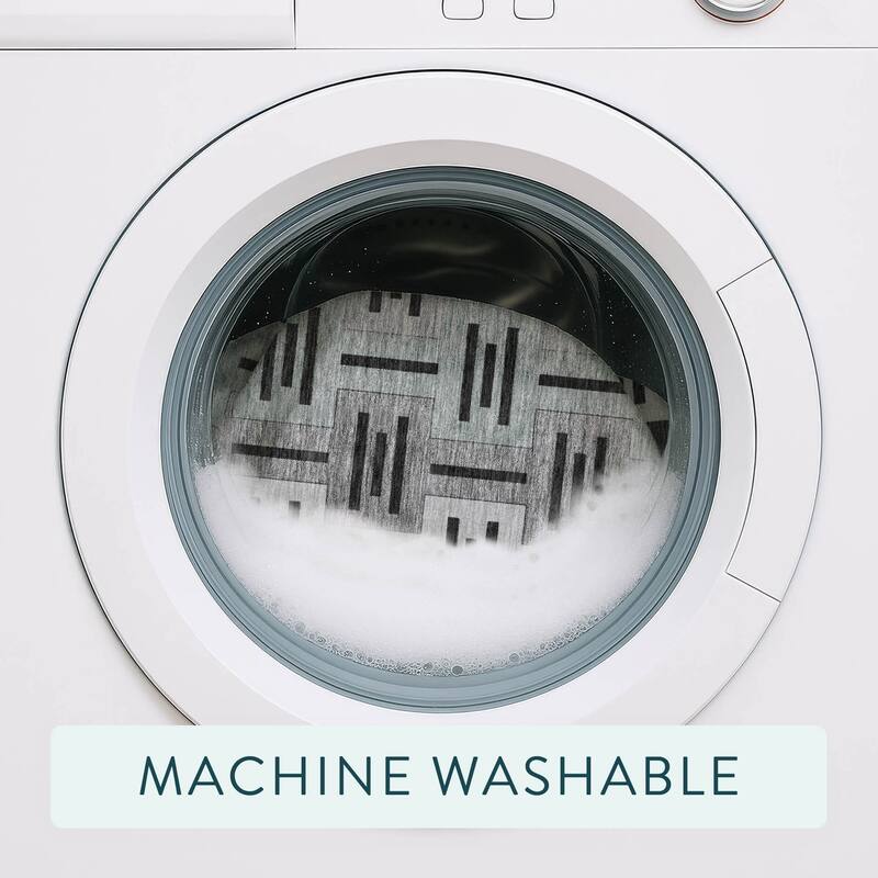 Machine Washable Indoor/ Outdoor Modern Wamego Chantille Rug