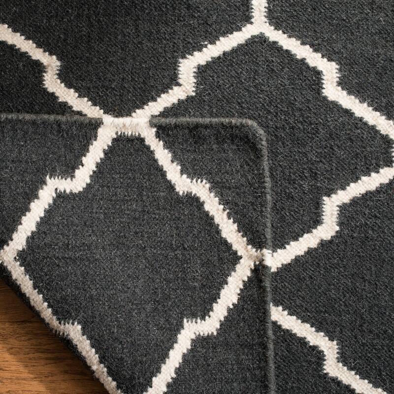 SAFAVIEH Handmade Flatweave Dhurries Tiiu Modern Moroccan Wool Rug