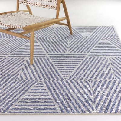 Darcy Modern Stripe Indoor/Outdoor Area Rug