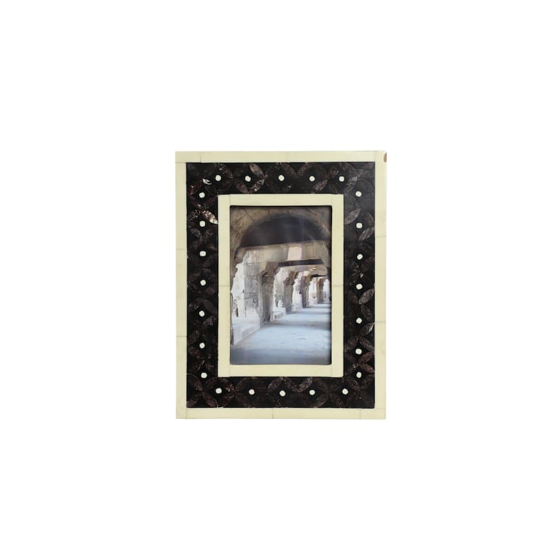 Black Natural & Brown Resin Rectangular Picture Frame w/ Quatrefoil Pattern 7.5 x 9.5