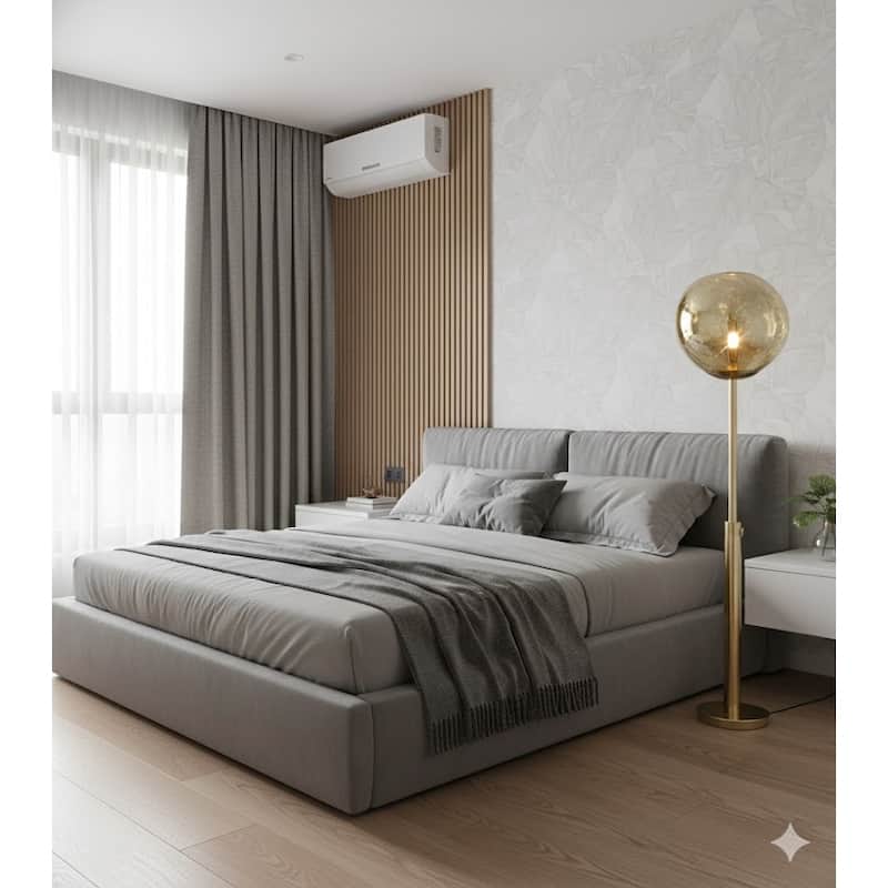 1-Light Gold Floor Lamp With An Acrylic Shade