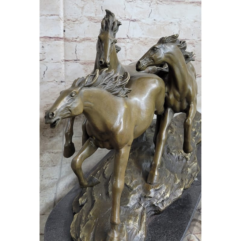 Bronze Marble Statue Wild Horse Galloping Mustang Ranch Hot Cast Marble Figurine