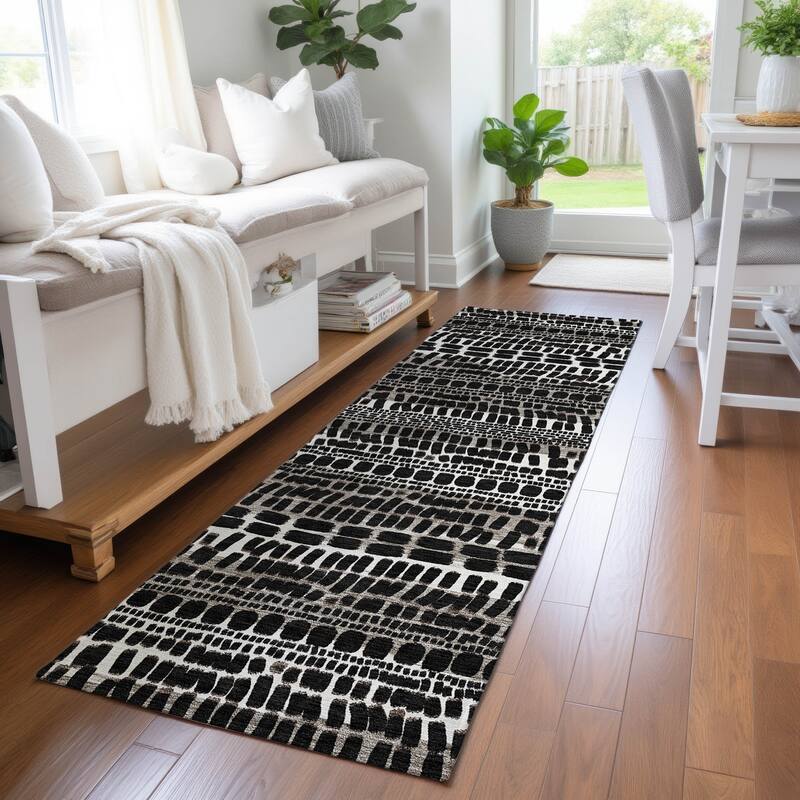 Machine Washable Indoor/ Outdoor Modern Winfield Chantille Rug