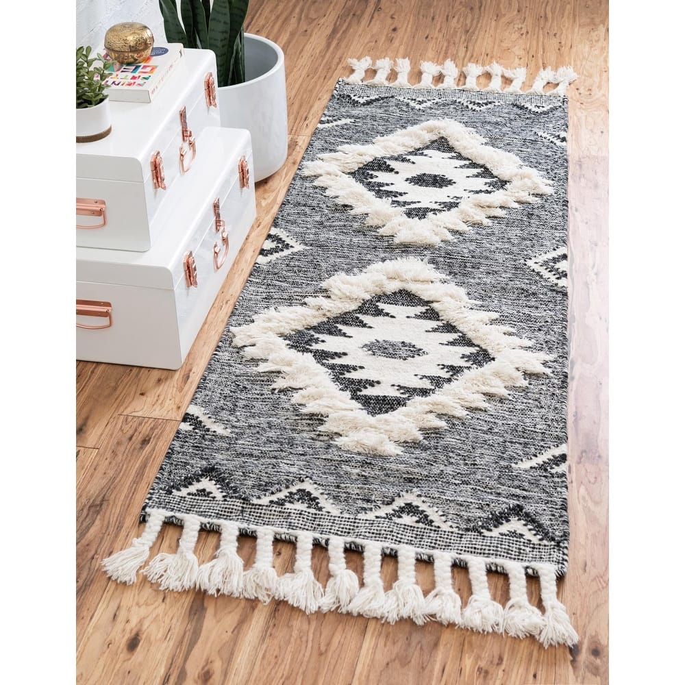 Southwestern/Lodge Izhobert Collection Area Rug