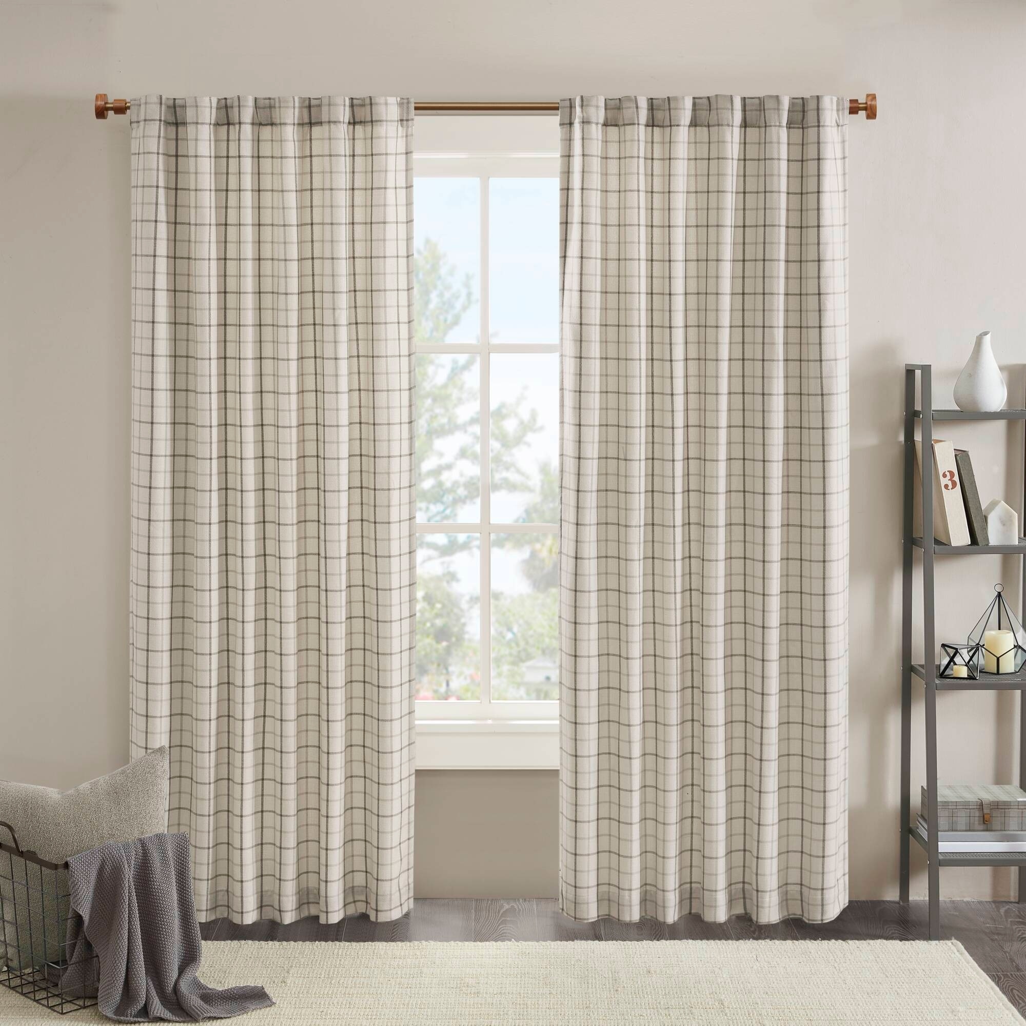 Madison Park Anaheim Woven Plaid Room Darkening Thermal Fleece Lined Single Curtain Panel