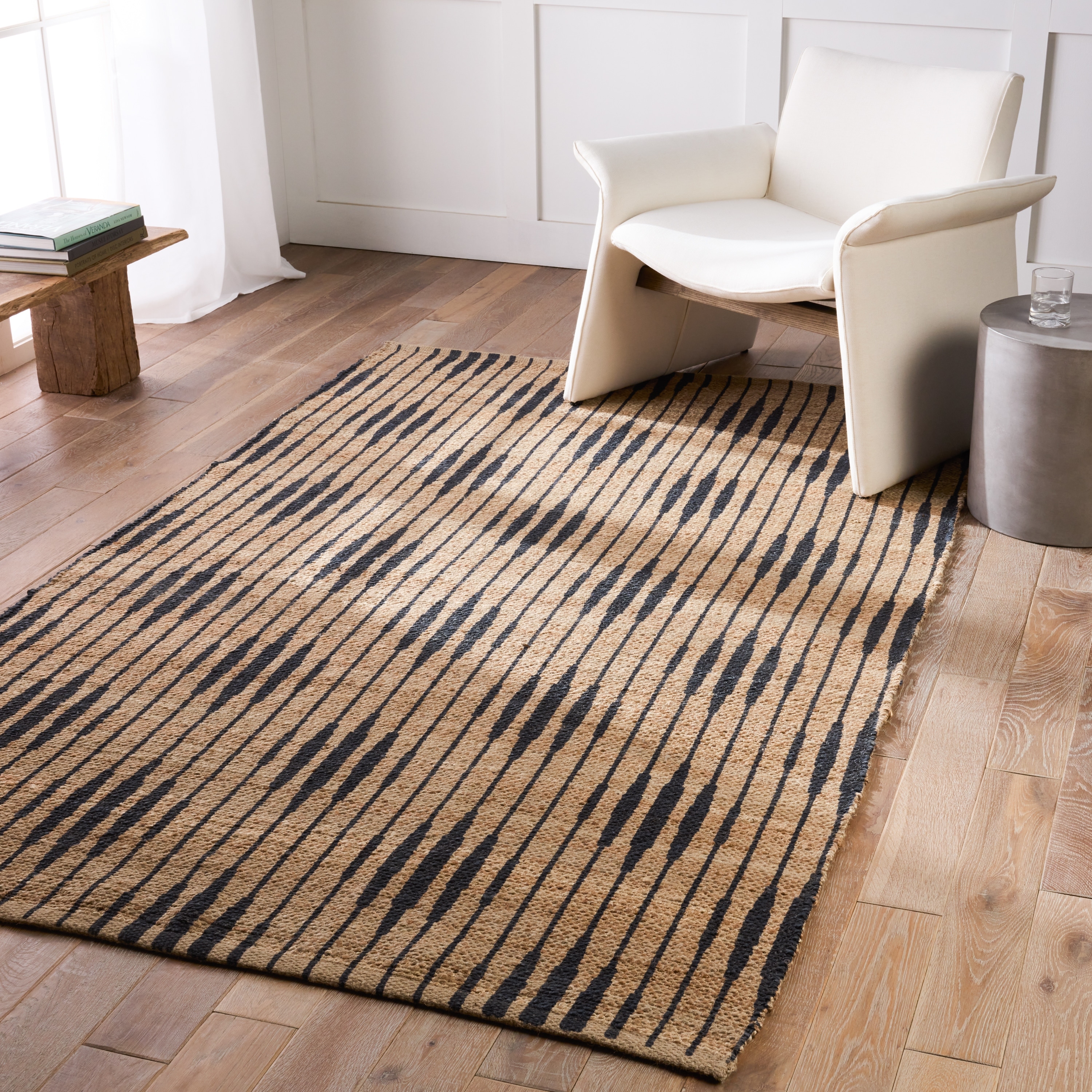 Marotte Handmade Trellis Natural/ Navy Area Rug