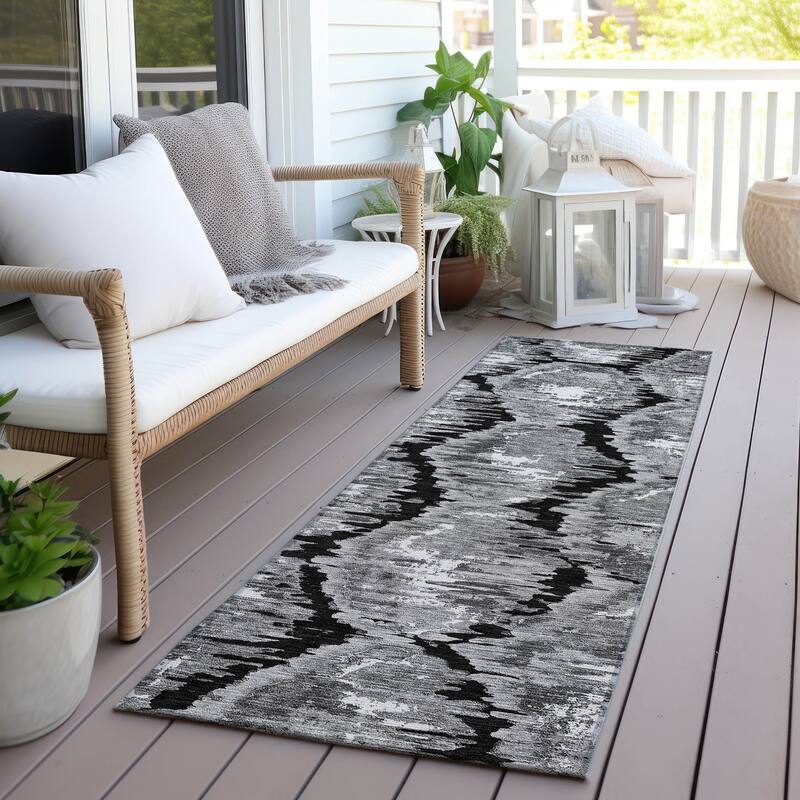 Machine Washable Indoor/ Outdoor Chantille Contemporary Abstract Rug - Black - 2'3" x 7'6"