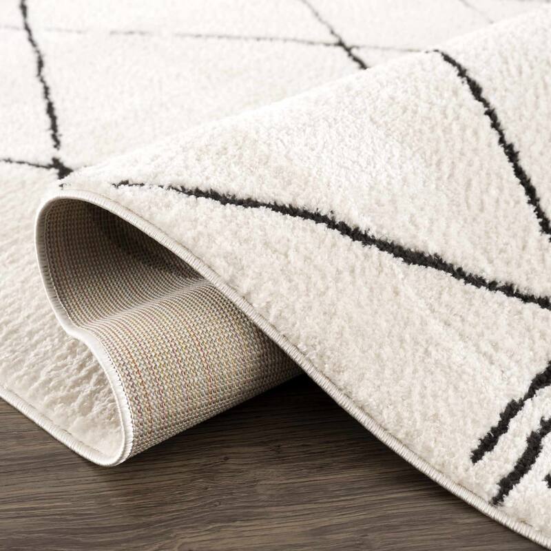 Hauteloom Keone Hallway, Kitchen Runner Rug - High Pile - Rose Cream - 2'8" x 7'3"