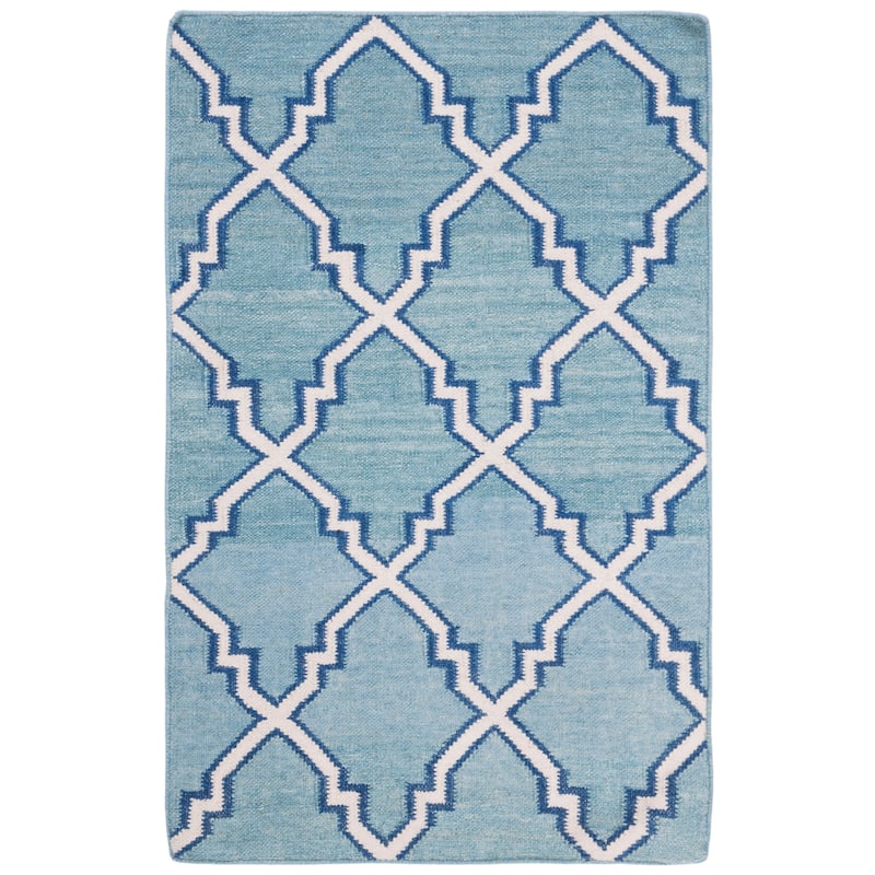 SAFAVIEH Handmade Flatweave Dhurries Gwendolene Modern Moroccan Wool Rug - 2'6" x 4' - Light Blue/Ivory